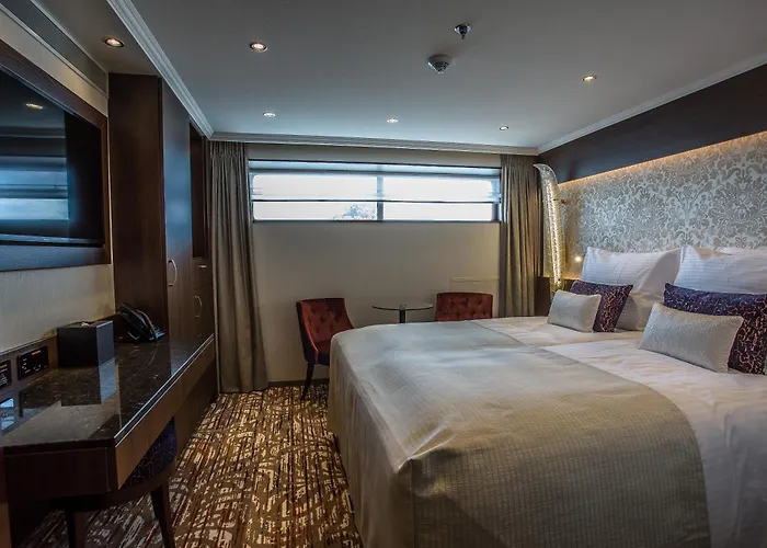Hotelship Ms Oscar Wilde 호텔 4*