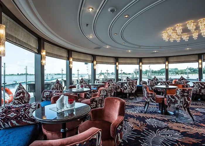 Hotelship Ms Oscar Wilde 4*