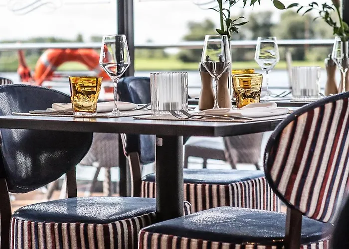 Hotelship Ms Oscar Wilde Szálloda