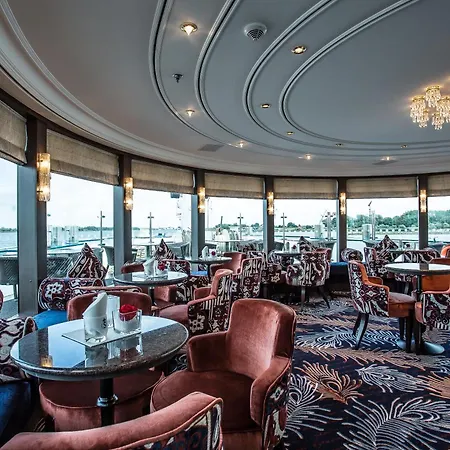 Hotelship Ms Oscar Wilde 4*